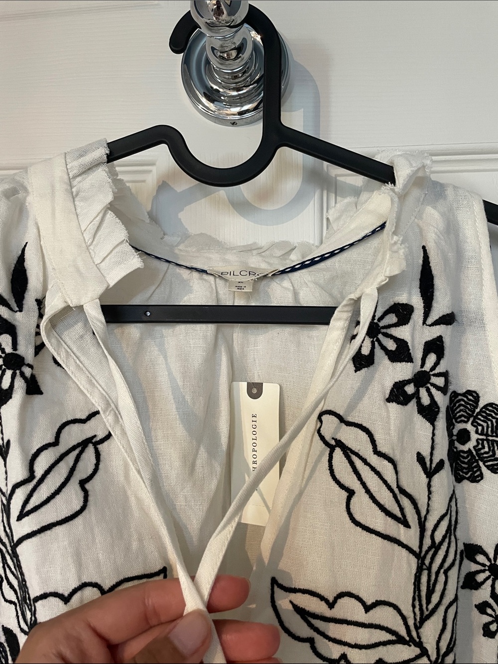 Anthropologie White Tavi Embroidered Tie Front Tank Top - Picture 5 of 11